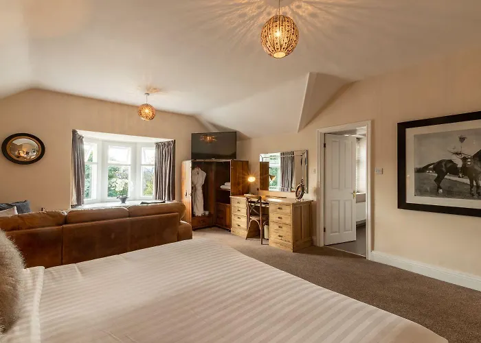 Lakes & Bowness-on-Windermere