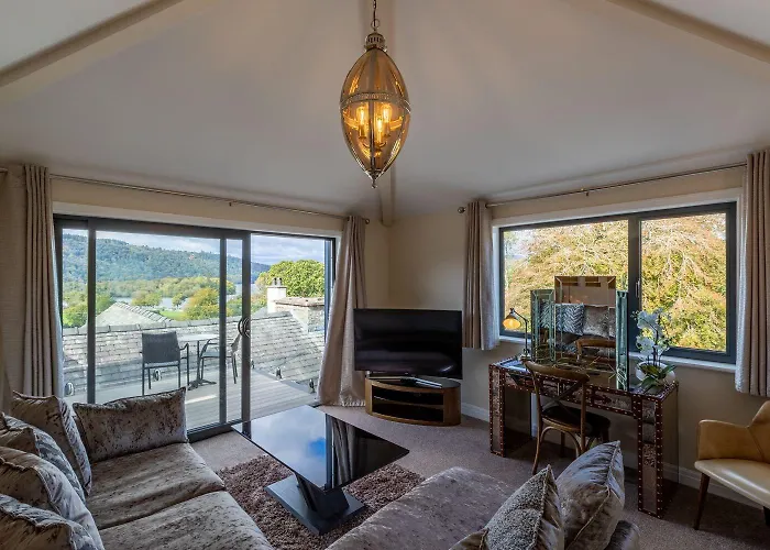 Lakes & Bowness-on-Windermere