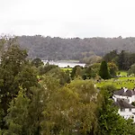 Lakes & 5*