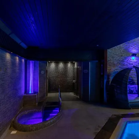 Lakes & Hotel 5*