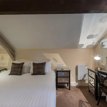 Hotel Lakes & 5*