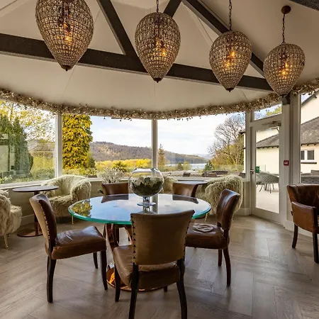 Lakes & 5* Bowness-on-Windermere