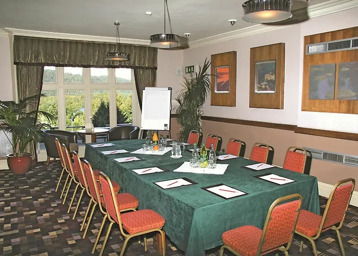 Lakes & Otel Bowness-on-Windermere