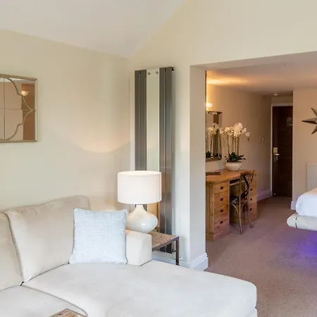 Lakes Hotel&spa Hotel