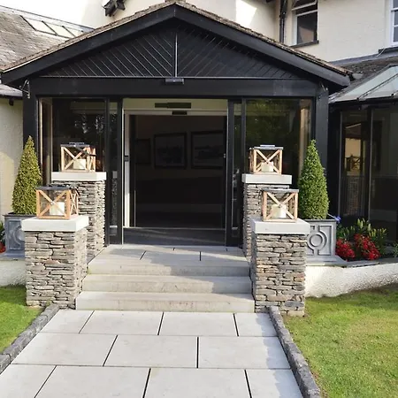 Lakes & 5* Bowness-on-Windermere